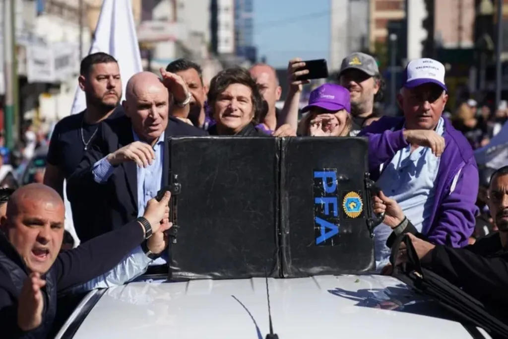 Caravana-milei