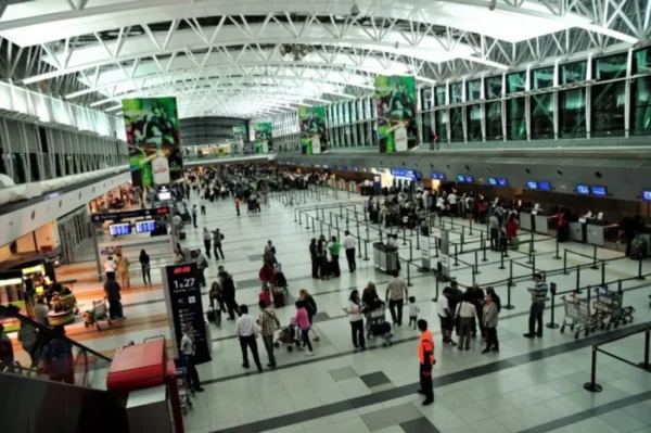L_5b14e2fa6d1b2_aeropuerto-buenos-aires-ezeiza-1