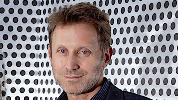 jonathan-kovalivker-20250825-2086547