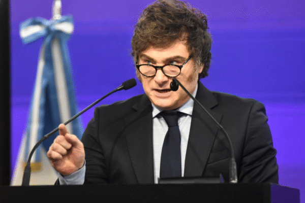 LA ADVERTENCIA DE UN ECONOMISTA AL GOBIERNO:»SE VIENEN SEMANAS COMPLICADAS»