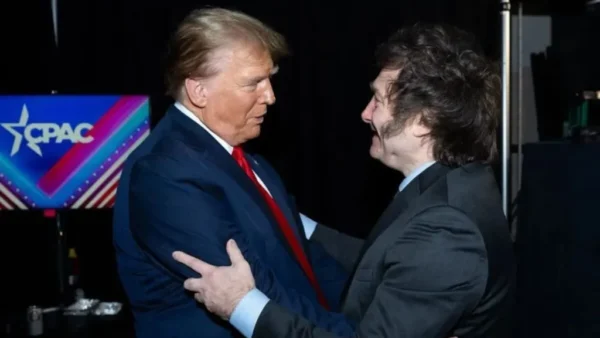 Milei-en-la-asuncion-de-Trump-e1752849220554