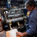 ECONOMÍA: EMPRESARIOS ADVIERTEN QUE CAEN LAS VENTAS PORQUE «LA GENTE USA LA TARJETA DE CRÉDITO PARA COMPRAR ALIMENTOS»