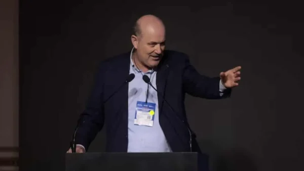 sturzenegger-milei-eligio-una-revolucion-dentro-VOCDWJNJMNFLHHZ3NZGQZCHFSE-1-1