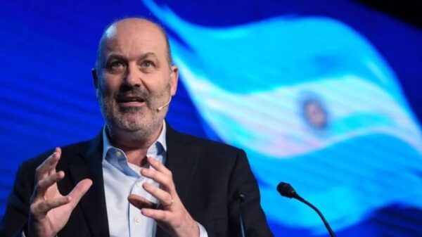 sturzenegger-bell-ville-2107381 (1)