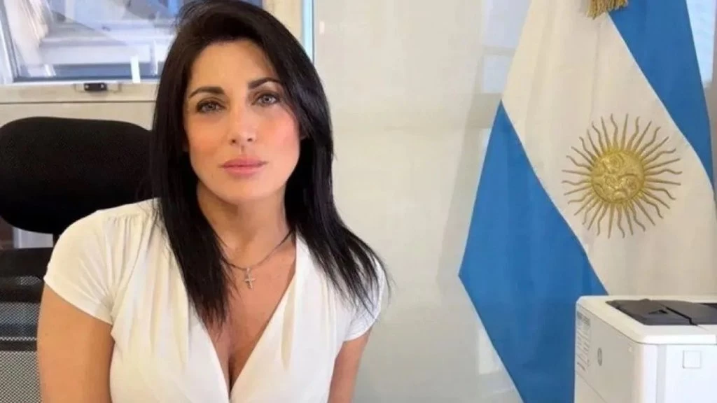 14a0c821f3a4a45e5c5ef32913536b28_M