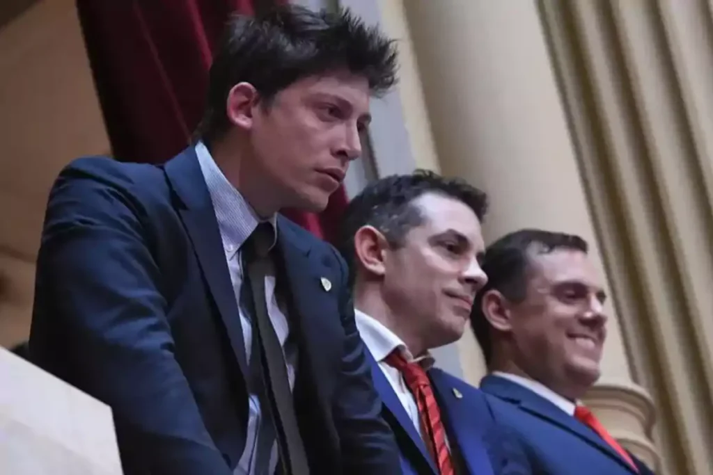 1748972554435_1200_800