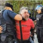 LA JUSTICIA INICIÓ MEDIDAS CONTRA LOS POLICÍAS QUE AGREDIERON AL CAMARÓGRAFO