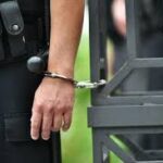 EDITORIAL: «EL UNIFORME ANTE EL ESPEJO DE LA CRÍSIS»