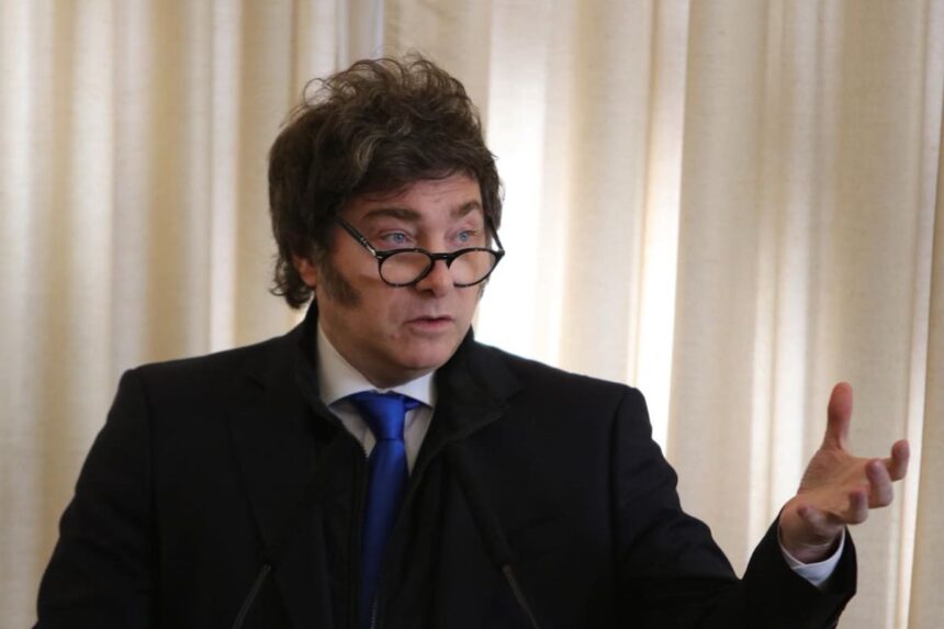 1753248260_Javier-Milei-las-ultimas-medidas-del-Gobierno-860x573