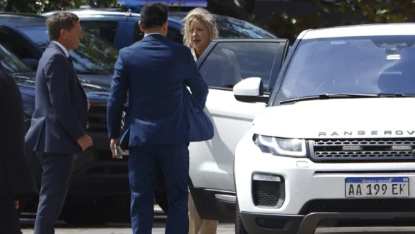 69aab51d03087_940_529!