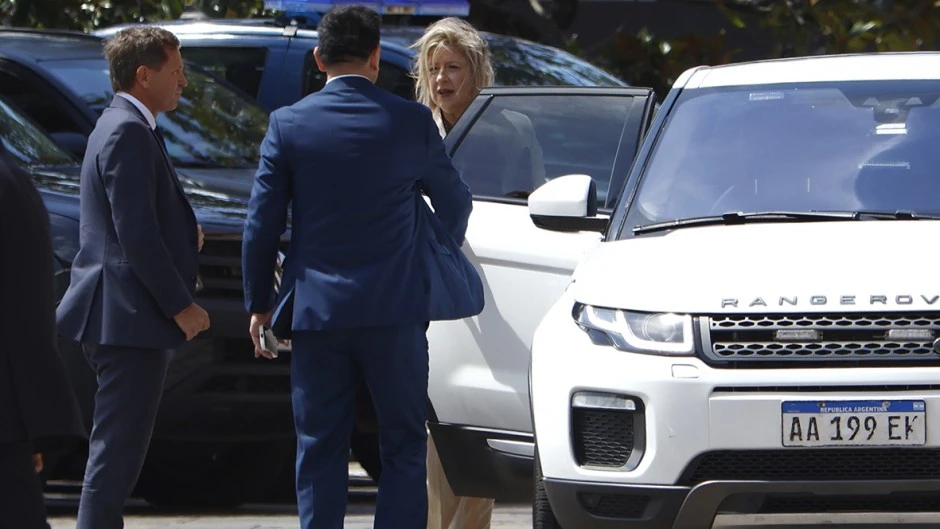 69aab51d03087_940_529!