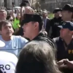 ANTE UN RECLAMO POR UNA DEUDA EN SALUD POR DISCAPACIDAD, LA POLICÍA FEDERAL DESALOJÓ A LOS MANIFESTANTES AL INTENTAR INSTALAR UNA CARPA