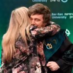 POLÍÍTICA: EL PERIODISMO EN LA MIRA DEL PRESIDENTE MILEI ESCALA SU OFENSIVA Y AFIRMA QUE LA PRENSA «JUEGA PARA EL MAL»