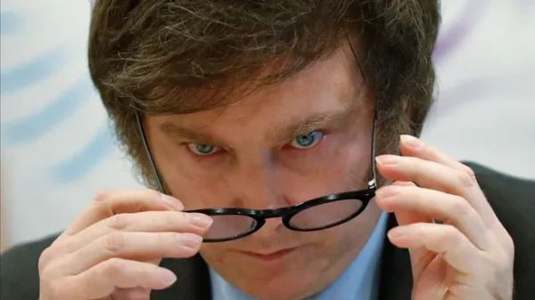 javier-milei-lentes-2