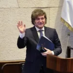 POLÍTICA. EL FRENTE DE TORMENTA DE MILEI «PETROLEO, INFLACIÓN Y EL «BLINDAJE» A S JEFE DE GABINETE ADORNI