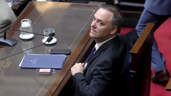 manuel-adorni-diputados