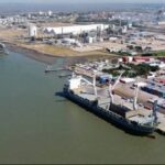 BOICOT DE PORTUARIOS: 140 BUQUES VARADOS Y EXPORTACIÓN DE GRANOS PARALIZADA