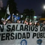 PARO UNIVERSITARIO: VUELVEN LAS MEDIDAS DE FUERZA RECLAMANDO EL CUMPLIMIENTO DE LA LEY DE FINANCIAMIENTO EDUCATIVO