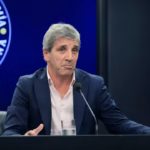 FRENTE ABIERTO EN ECONOMÍA: AUMENTAN LOS RECLAMOS SOCIALES Y POLÍTICOS SOBRE LA GESTIÓN DE LUIS CAPUTO