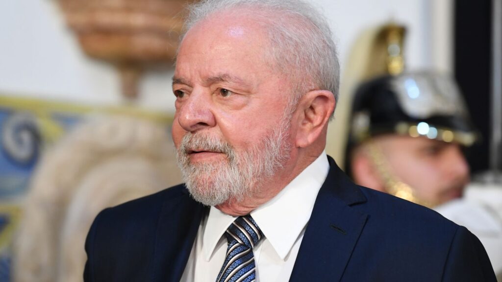 cnne-1380211-brazil-s-president-luiz-inacio-lula-da-silva-visits-portugal