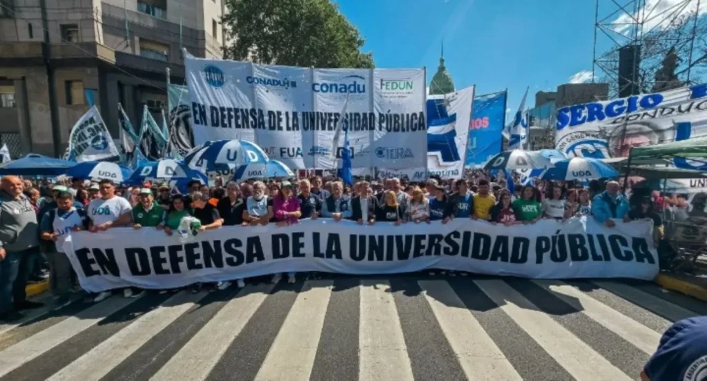 paro-universitario