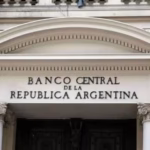 TENSIÓN CAMBIARIA: EL BANCO CENTRAL CORTA SU RACHA POSITIVA Y EL TESORO DEBIÓ INTERVENIR CON VENTAS DE DIVISAS