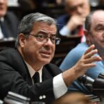 GERMÁN MARTÍNEZ FURIOSO CONTRA SANTIAGO CAPUTO:»ME CAGO EN ESE PENDEJO»