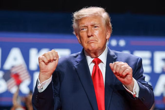 el-presidente-donald-trump-en-un-evento-de-AAFYRVOFHZAOLP77ALRBZDHG5A